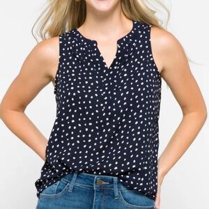 41 Hawthorn
Mclean Split Neck Sleeveless Blouse